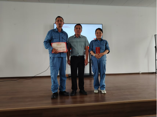 90d283b901eace6e27ece2d0928f6fe